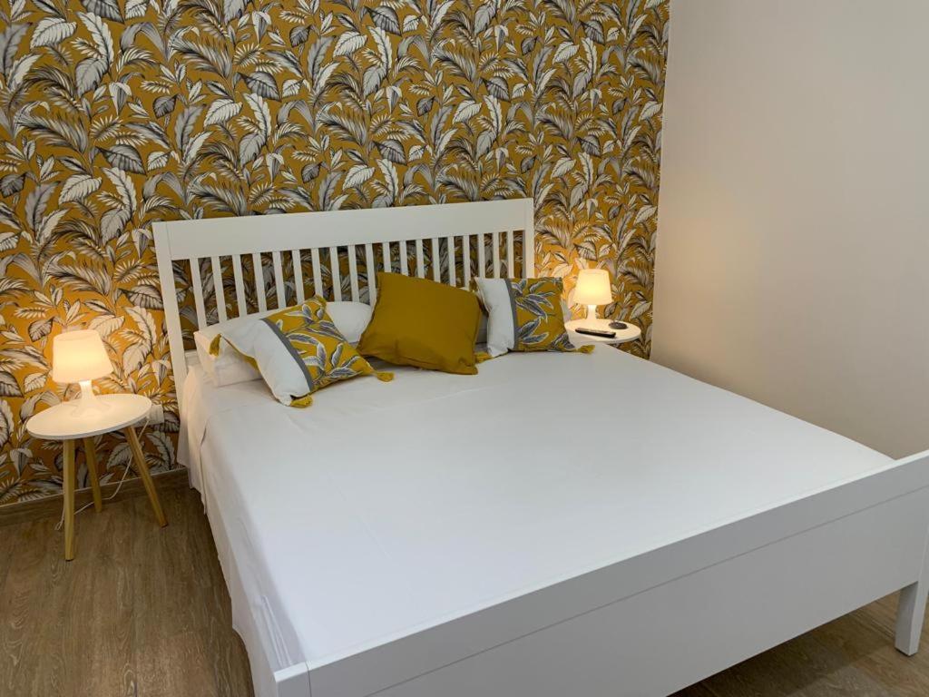 Donna Luisa-Catania Charming Appartement Buitenkant foto