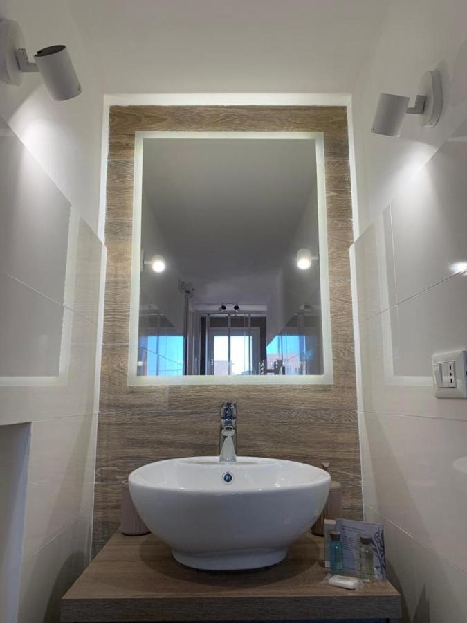 Donna Luisa-Catania Charming Appartement Buitenkant foto