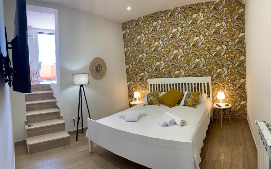 Donna Luisa-Catania Charming Appartement Buitenkant foto