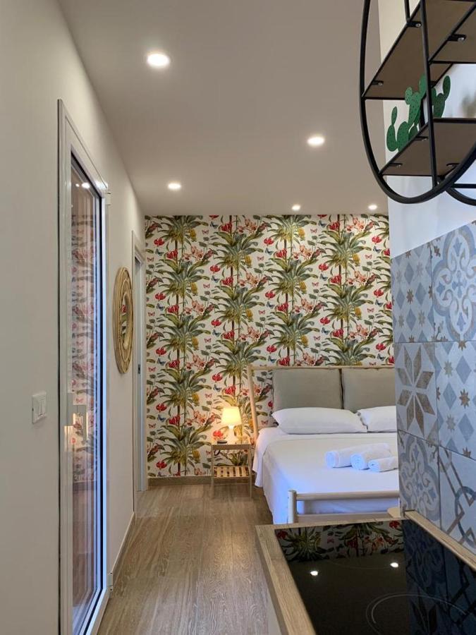 Donna Luisa-Catania Charming Appartement Buitenkant foto