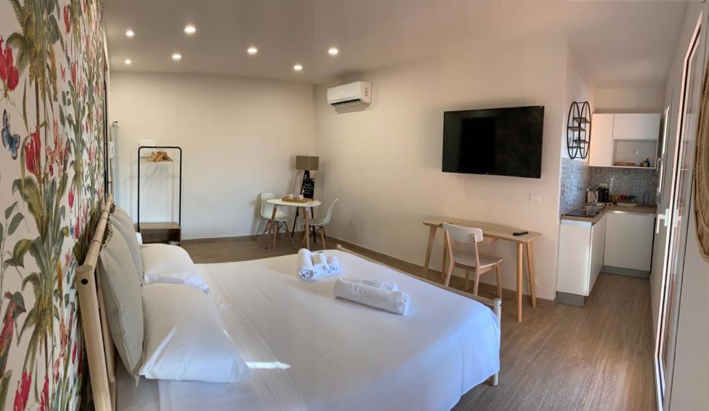 Donna Luisa-Catania Charming Appartement Buitenkant foto