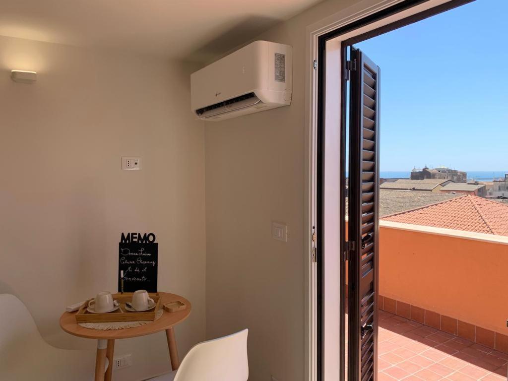 Donna Luisa-Catania Charming Appartement Buitenkant foto