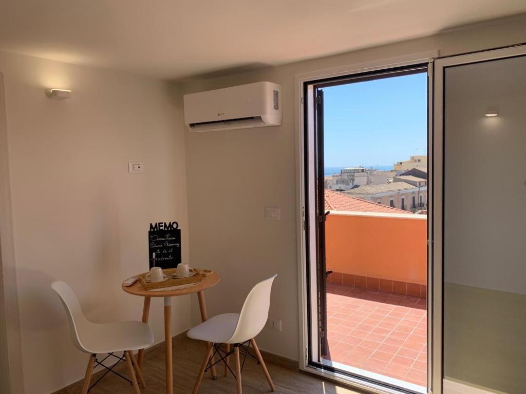 Donna Luisa-Catania Charming Appartement Buitenkant foto