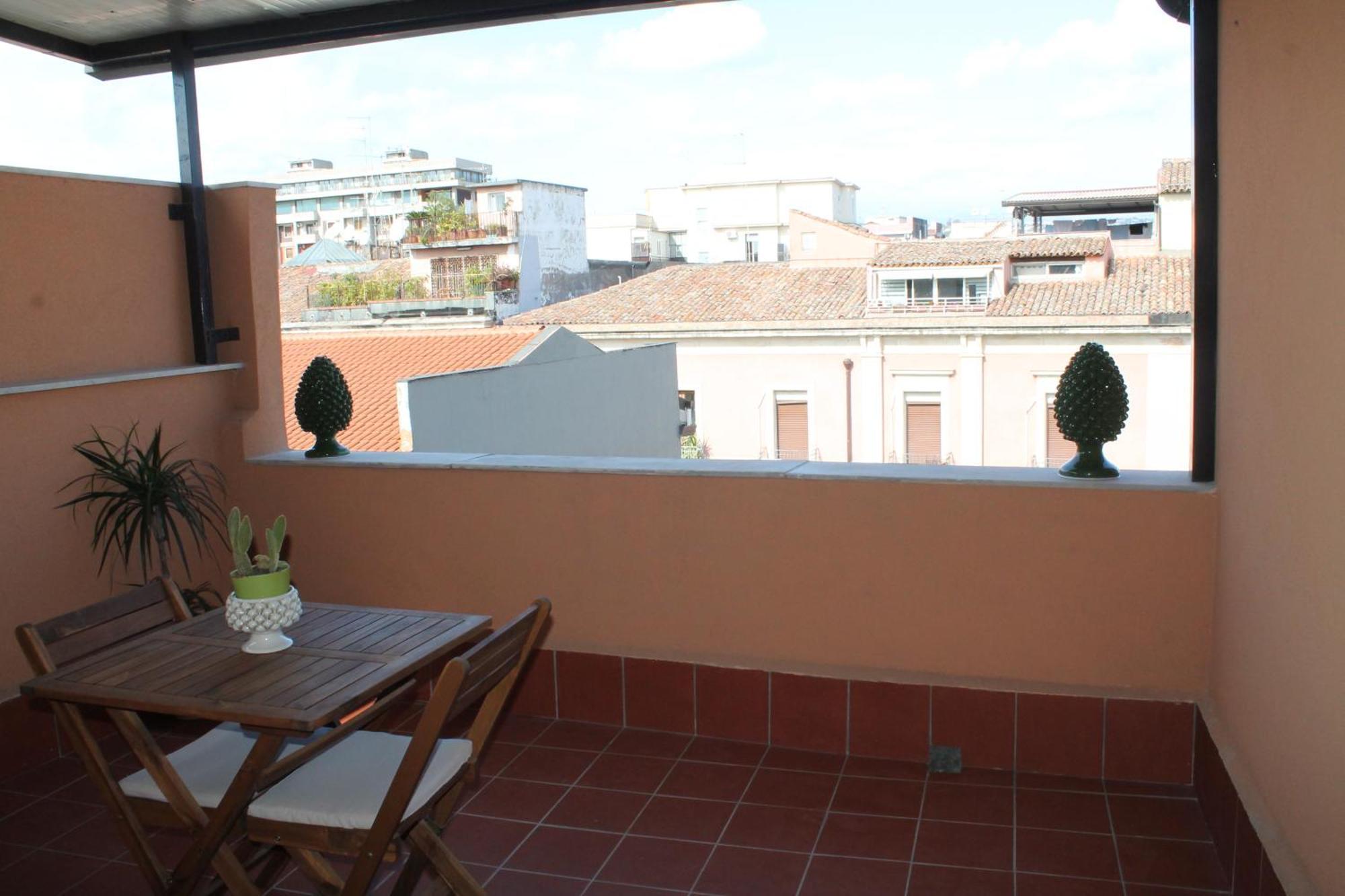 Donna Luisa-Catania Charming Appartement Buitenkant foto